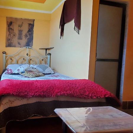 Hostal Golden Quinua 우유니 외부 사진