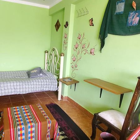Hostal Golden Quinua 우유니 외부 사진